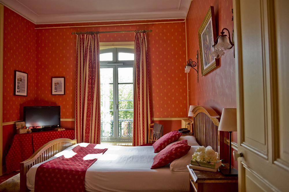 Hotel Du Soleil Le Terminus Carcassonne Bagian luar foto